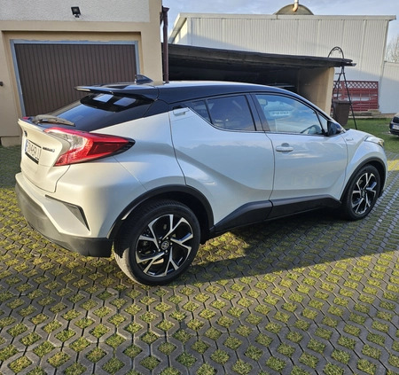 Toyota C-HR cena 94900 przebieg: 32000, rok produkcji 2019 z Gniezno małe 106